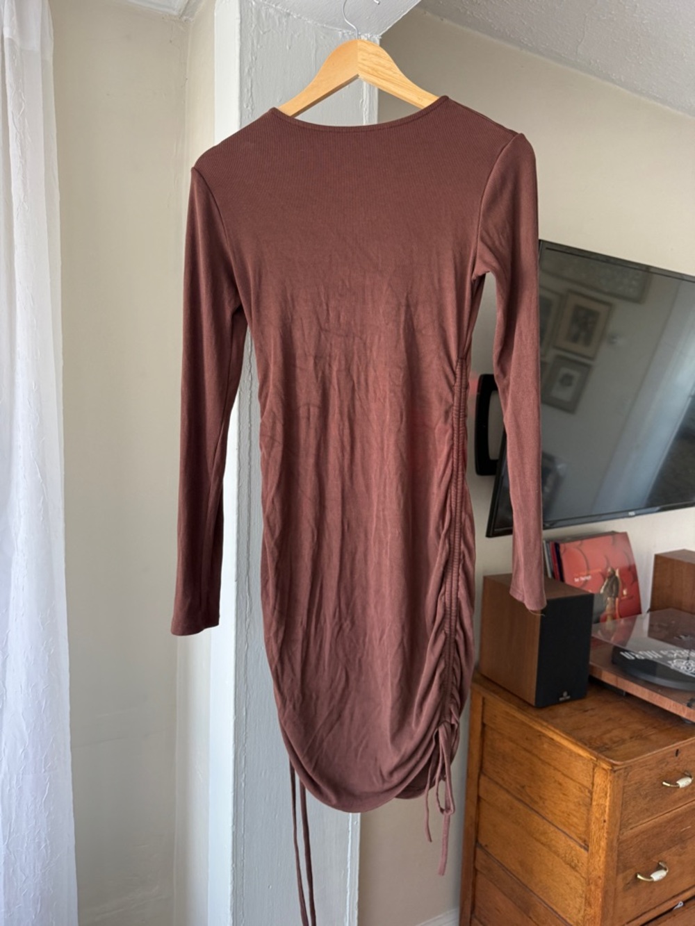 Brown Ribbed Ruched Bodycon Dress – Size Large – Long Sleeve